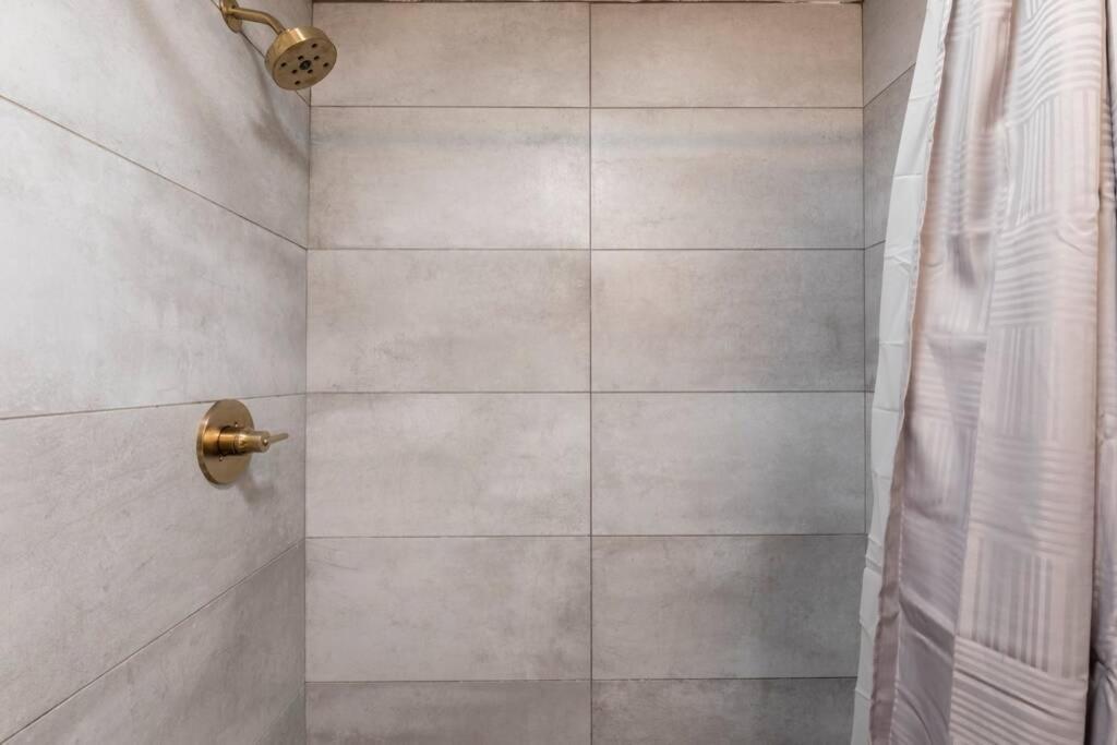 Modern Studio On I-Drive: Parking + Pool Included Orlando Exteriér fotografie